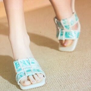 women shoes Heels
